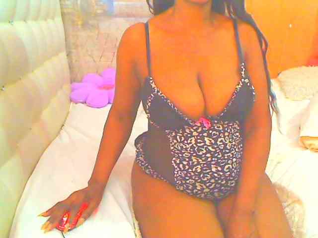 HOTLILLIE webcam
