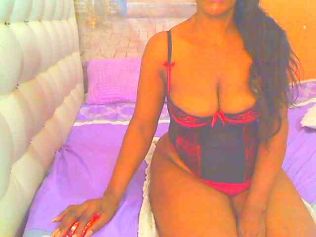 HOTLILLIE webcam