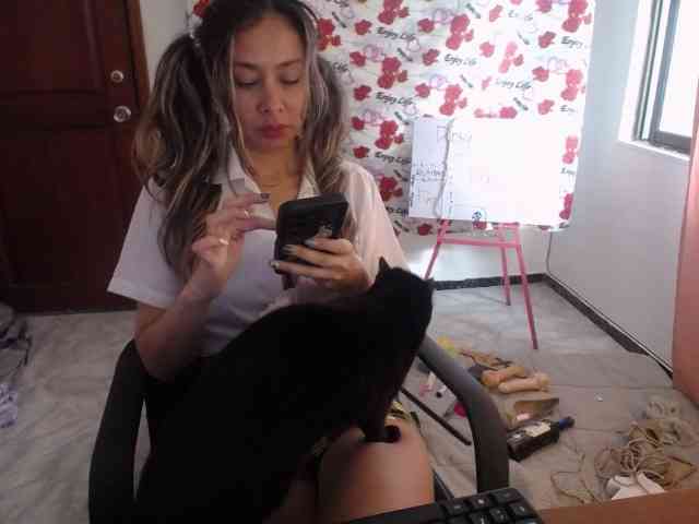 CandySarah1010 webcam
