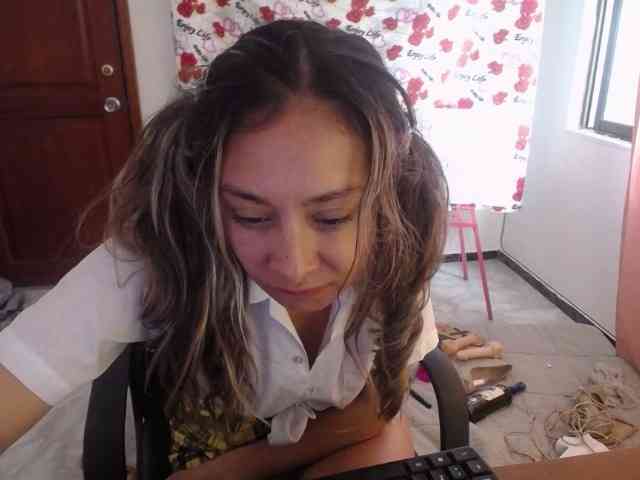 CandySarah1010 webcam