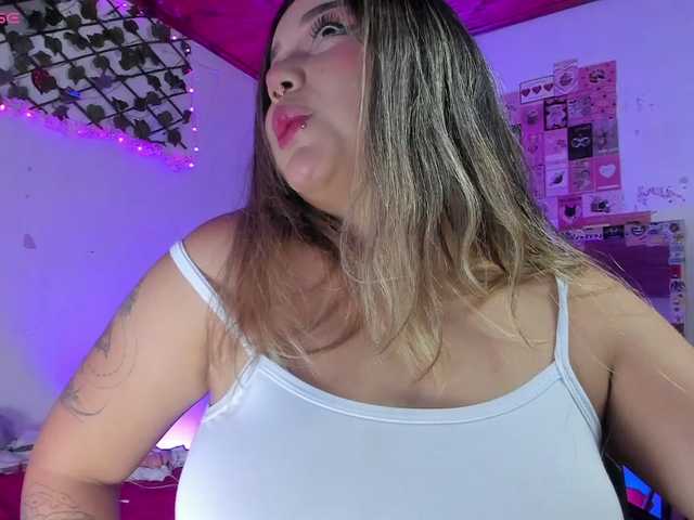 Pucca0 live cam on BongaCams