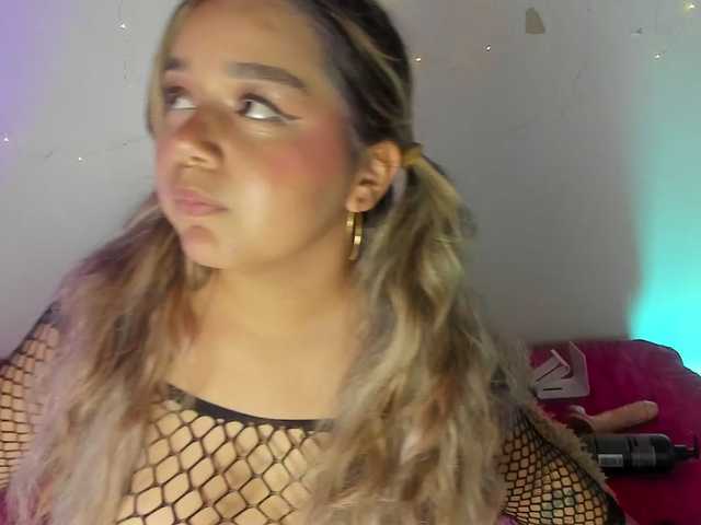Pucca0 live cam on BongaCams
