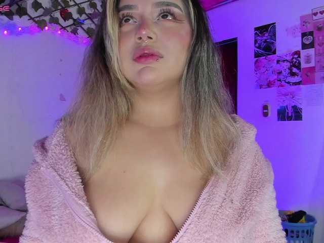Pucca0 live cam on BongaCams