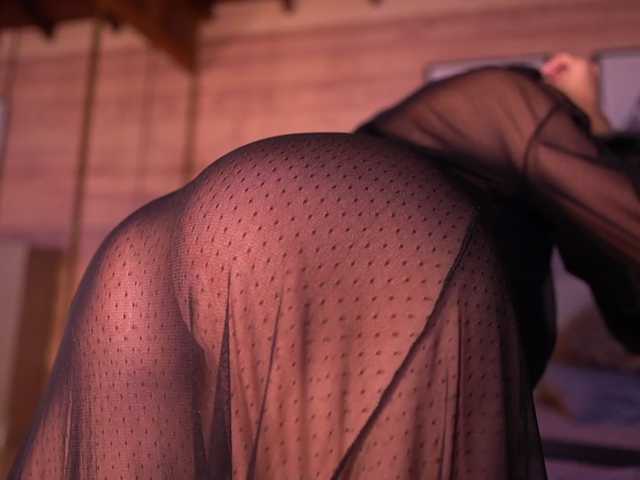 IzzyWild live cam on BongaCams