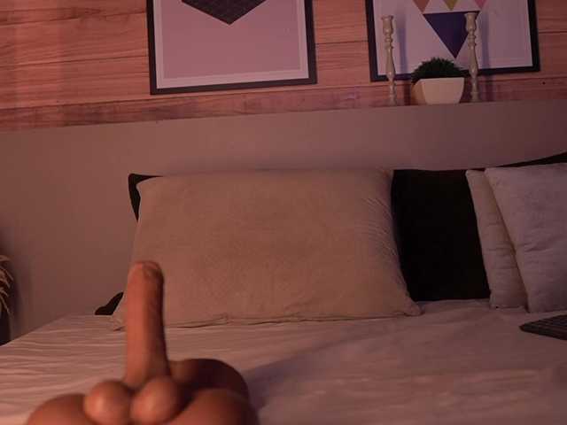 izzywild online