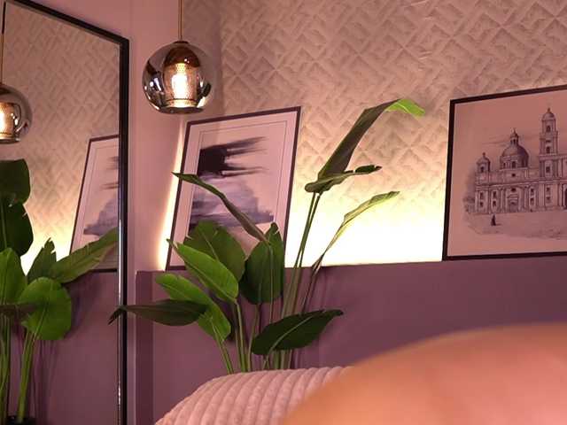 IzzyWild live cam on BongaCams