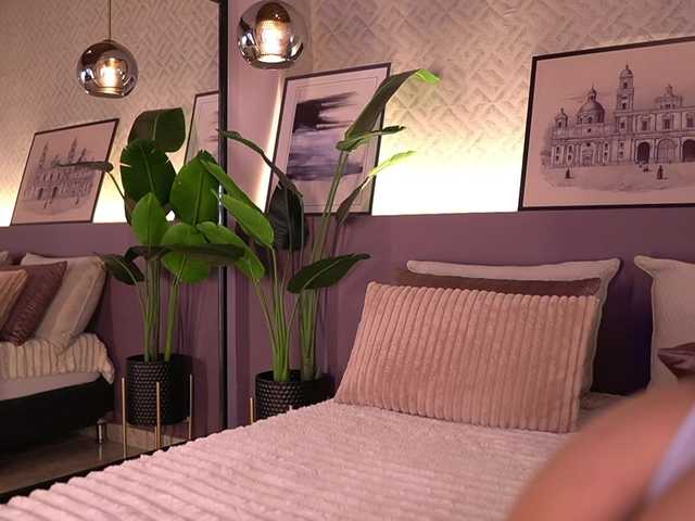  IzzyWild chat room