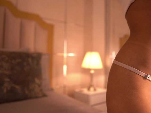 IzzyWild live cam on BongaCams