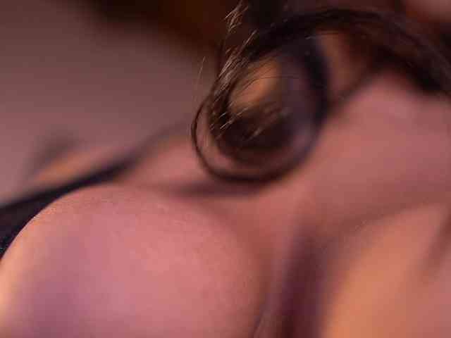 IzzyWild Sex Cam Show