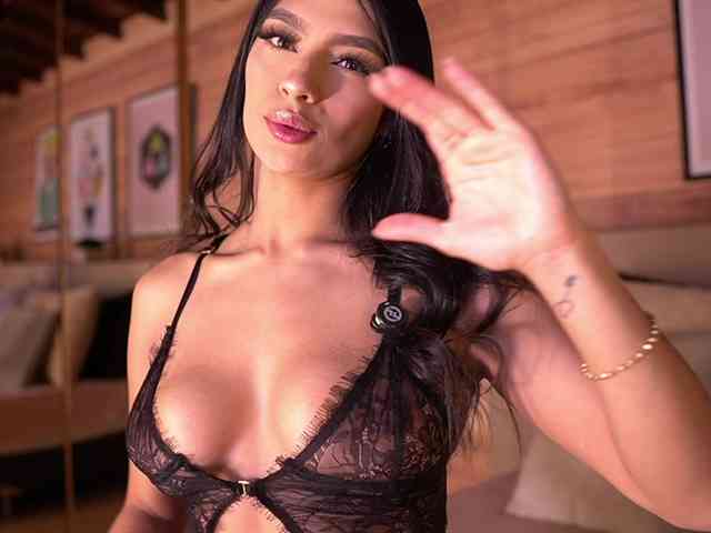 Model: IzzyWild
