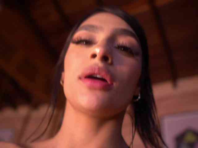 Modelo: IzzyWild