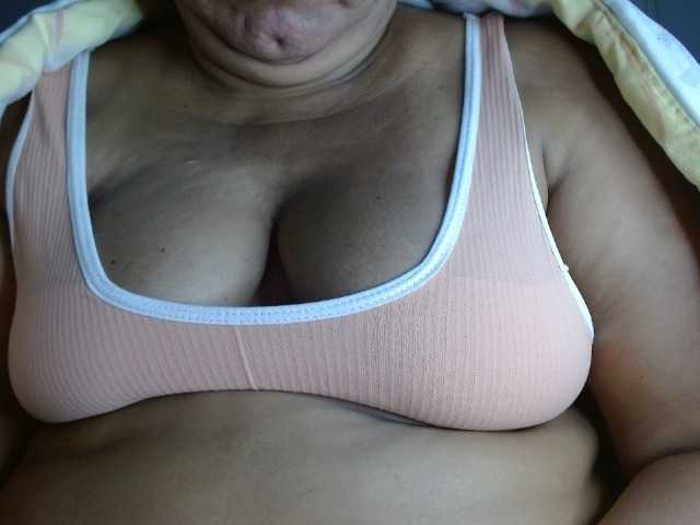 Morenitaplay webcam
