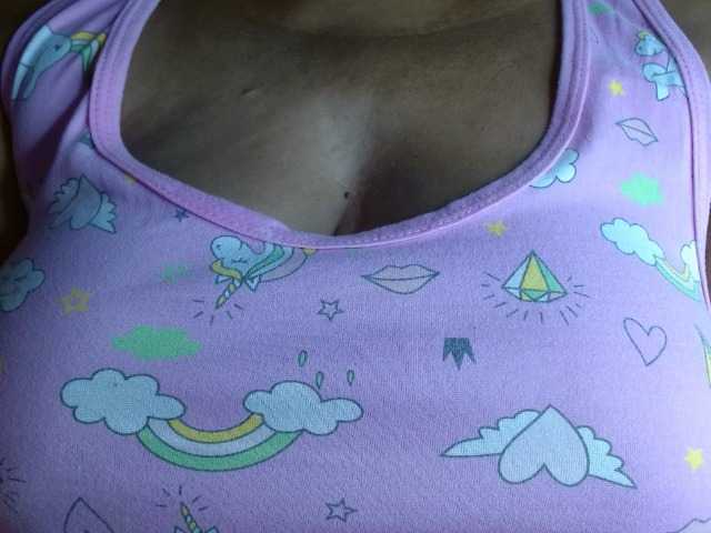 Morenitaplay live cam on BongaCams