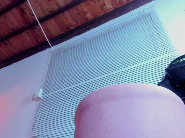 lissa-jhonson live cam on UnifiedCams