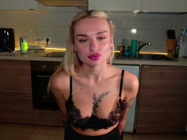 Tatachka1's BongaCams show and profile