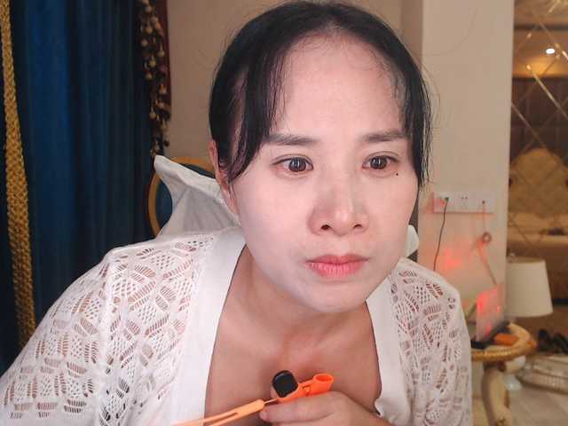 luvlily666 live cam on BongaCams