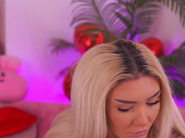 TheFallingAngel's BongaCams show and profile