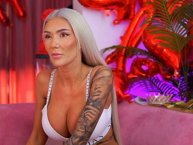 TheFallingAngel live cam preview