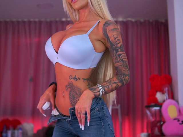 TheFallingAngel live cam preview