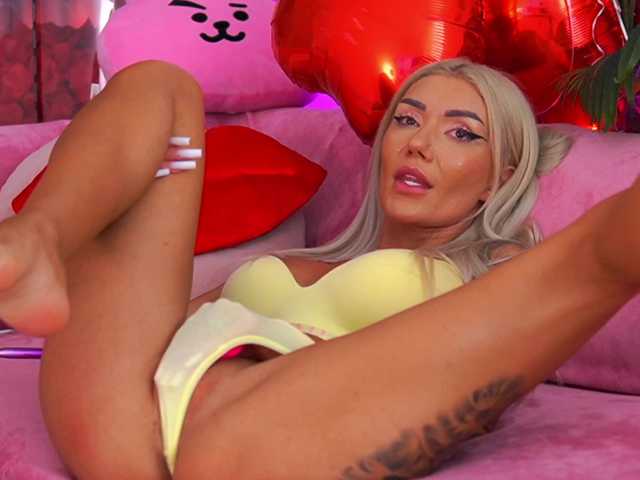 TheFallingAngel live webcam show