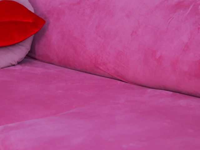 TheFallingAngel live cam preview