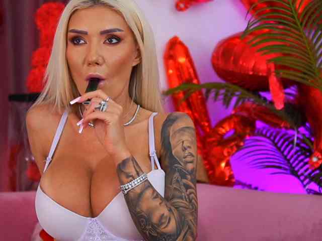 TheFallingAngel Live Webcam on BongaCams