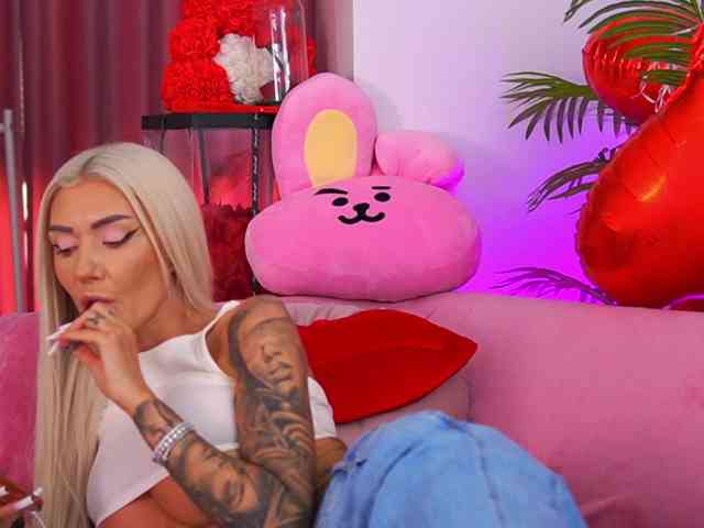 TheFallingAngel webcam