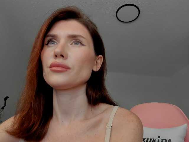 ZoiKissy live cam preview