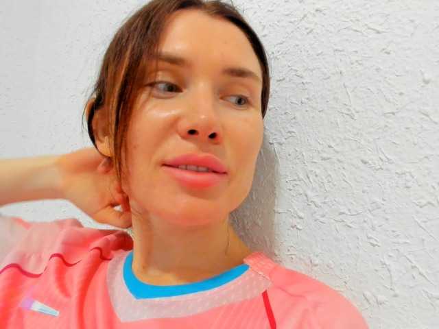 ZoiKissy live cam on BongaCams