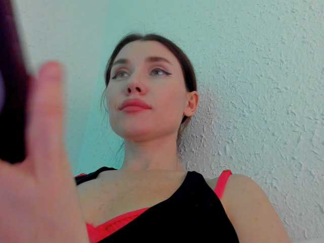 ZoiKissy live cam on BongaCams