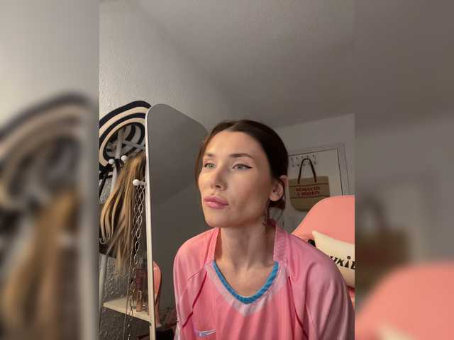 ZoiKissy – currently Offline