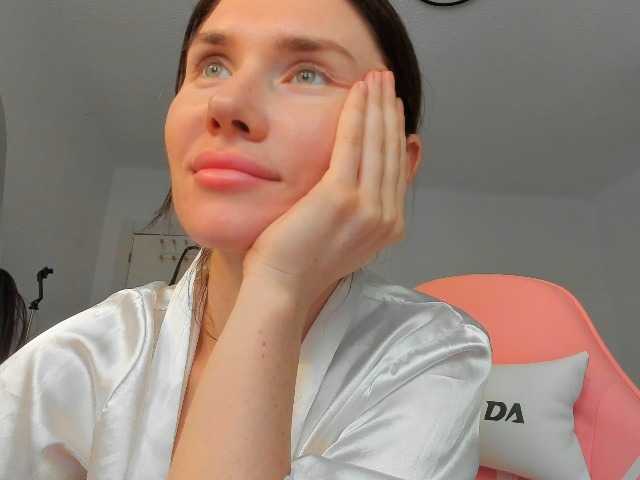 ZoiKissy live cam preview