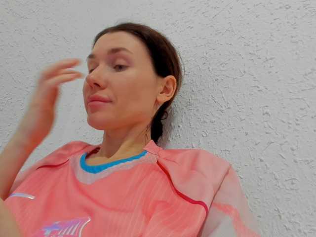 ZoiKissy live cam on BongaCams