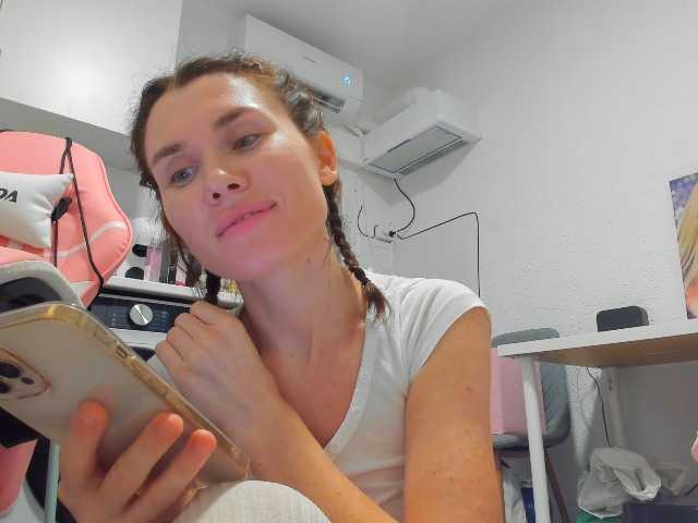 ZoiKissy live cam on BongaCams