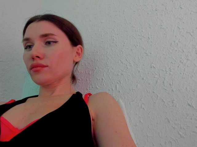 ZoiKissy live cam on BongaCams