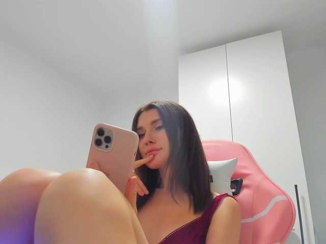 ZoiKissy live cam on BongaCams