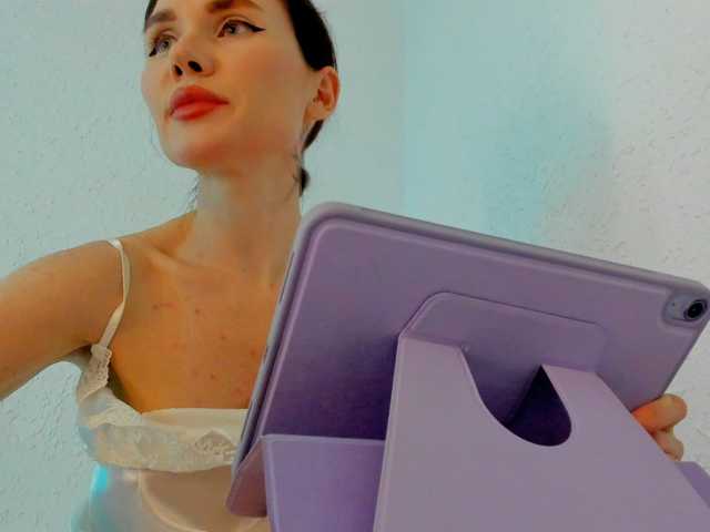 ZoiKissy live cam on BongaCams