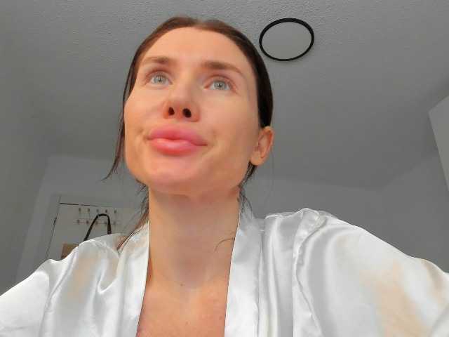 ZoiKissy live cam preview