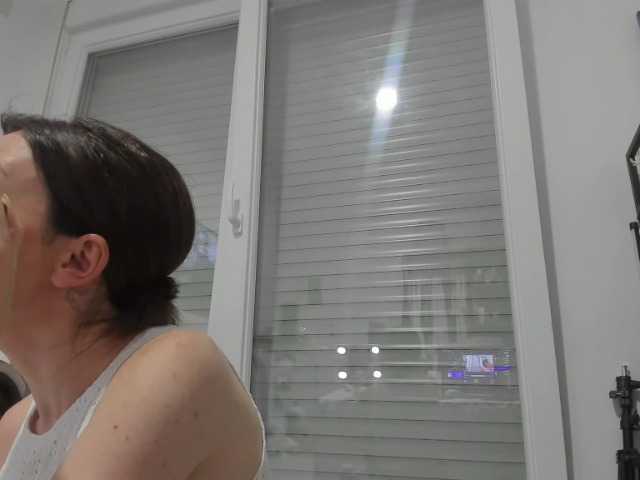 ZoiKissy live cam on BongaCams