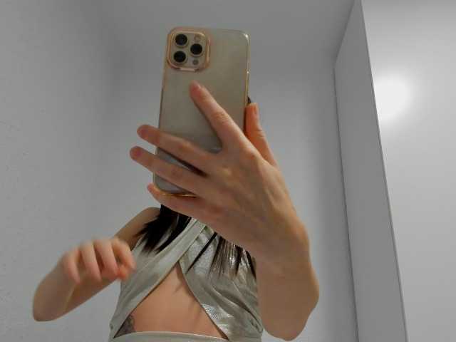 ZoiKissy live cam on BongaCams