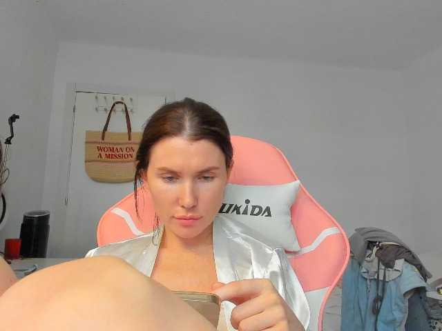 ZoiKissy live cam on BongaCams