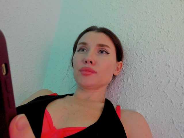 ZoiKissy live cam on BongaCams