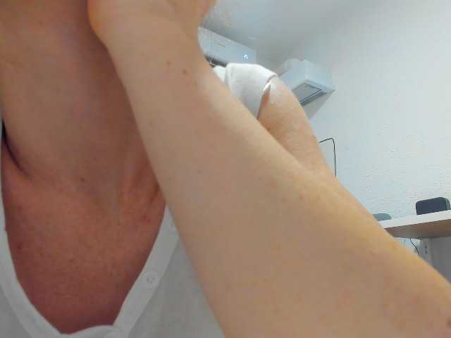 ZoiKissy live cam on BongaCams