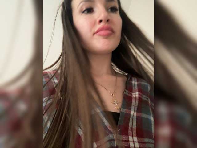 Supergirl7771 live cam on BongaCams