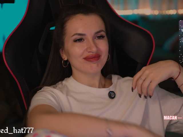 Supergirl7771 live cam on BongaCams