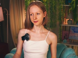 MiaVebes Porn Show