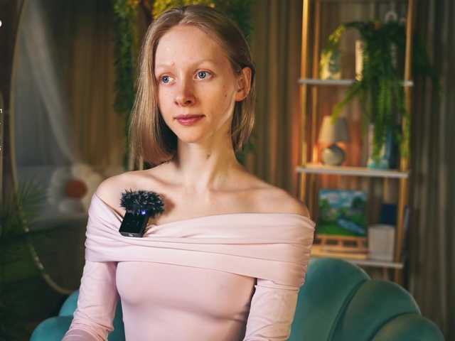 MiaVebes live cam on BongaCams