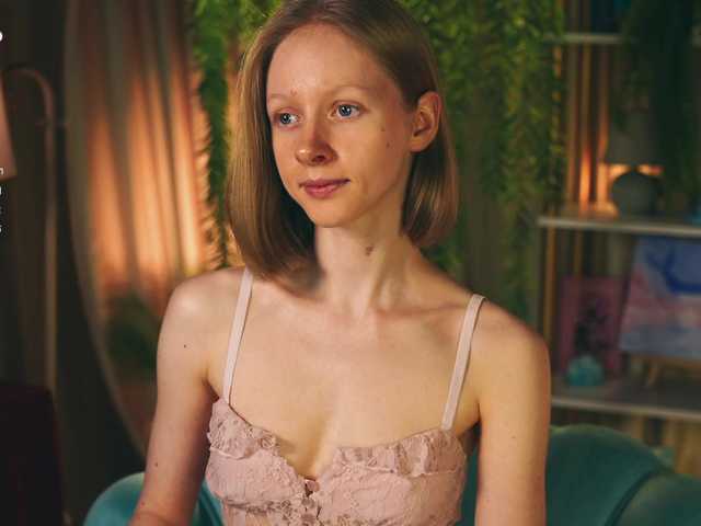 MiaVebes live webcam show