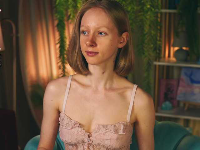 MiaVebes live cam on BongaCams