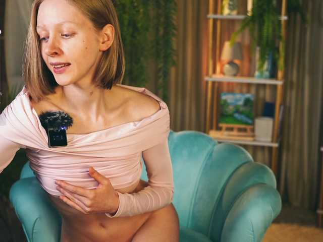 Live трансляция MiaVebes - Runet.cam